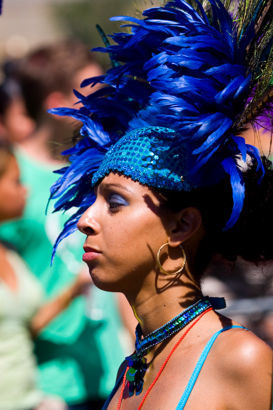 ISO 100; 1/800 sec at f / 5.6; 210 mm by 100.0-400.0 mm