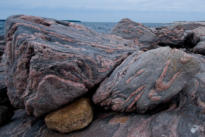 ISO 100; 1/200 sec at f / 7.1; 12 mm by 10.0-22.0 mm
